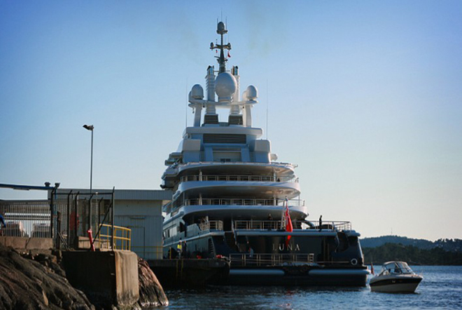 Luna, a luxury 115 meter Motor yacht 3
