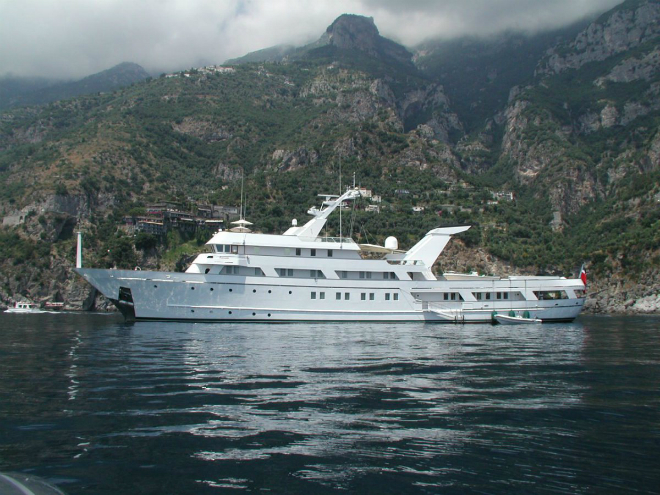 Esmeralda Yacht