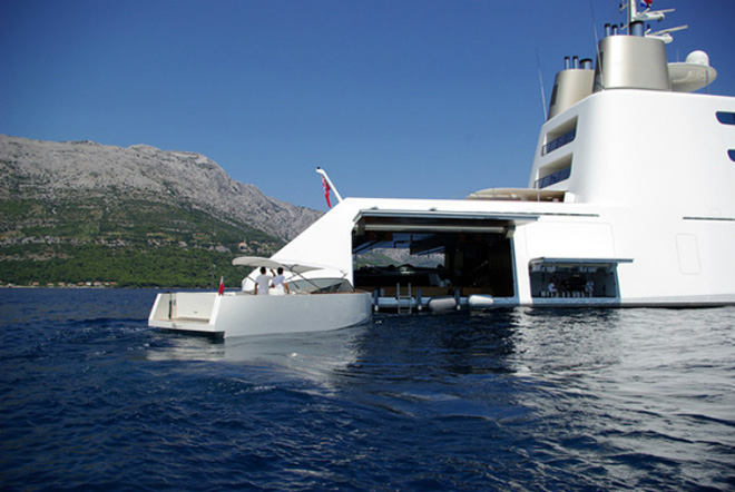 The most amazing luxury yachts in the world 4