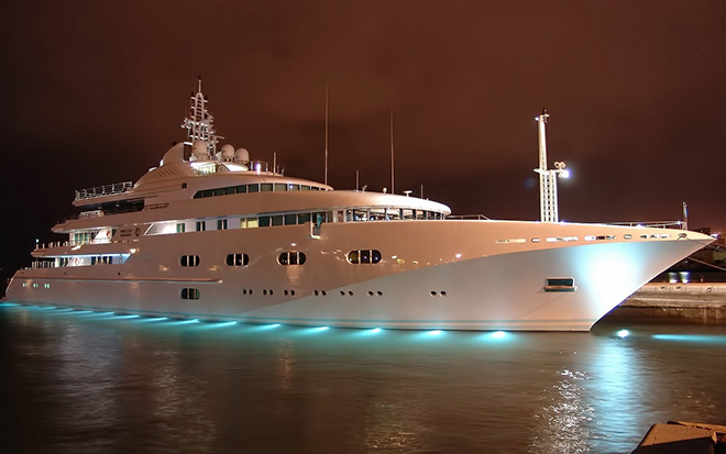 How much it costs to mantain a super yacht 2