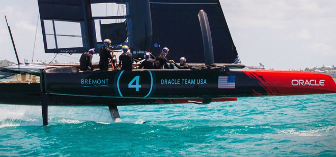 In its return to England the America's Cup receives a royal welcome 3