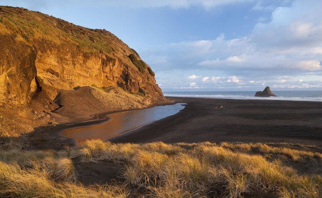 karekare-beach beaches with black sand