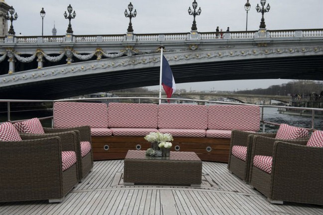 Navigating the Seine River in a private yacht 4