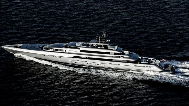 Discover Celebrities’ Favorite Luxury Yachts to Charter 8