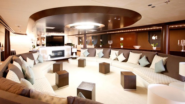 Celebrate New Year’s Eve On Board a Phenomenal Luxury Yacht - Part 1 7