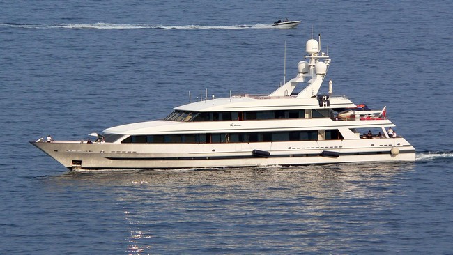 Discover the Most Stunning Luxury Yachts Owned by Celebrities 1
