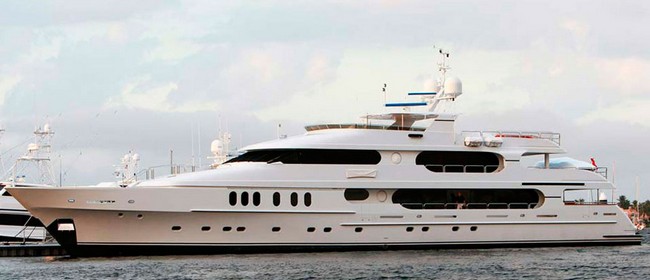 Tiger Woods' Opulent 47-meter Privacy Yacht was Worth $20 Million 4