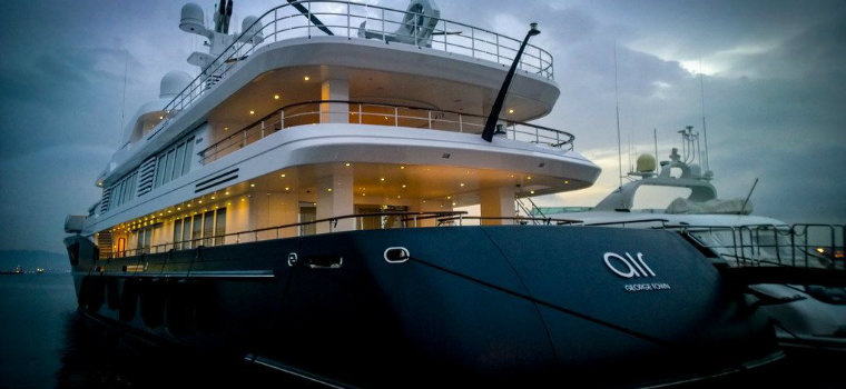 The incredible Yacht Air once rumored to belong to George Clooney