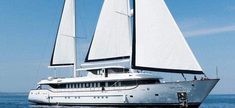 Have a look inside Aiaxaia yacht: a motorsailer currently for sale